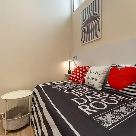 La Serna Wi-fi Apartment